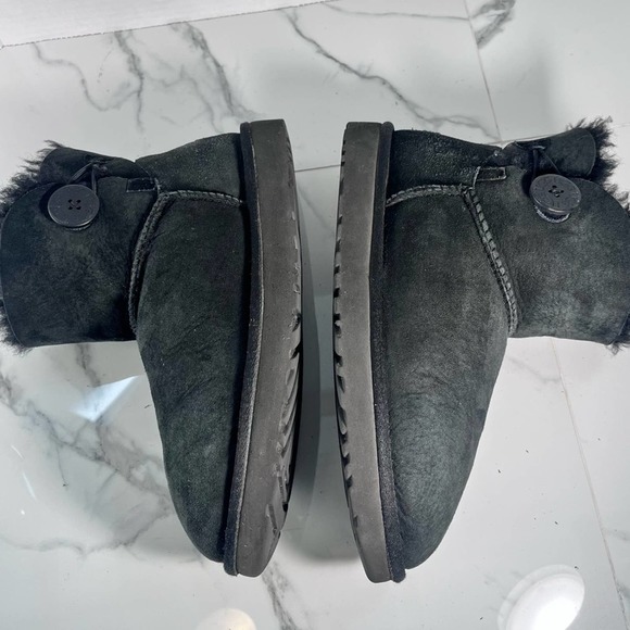 UGG Mini Bailey Button II Boots - Picture 5 of 7